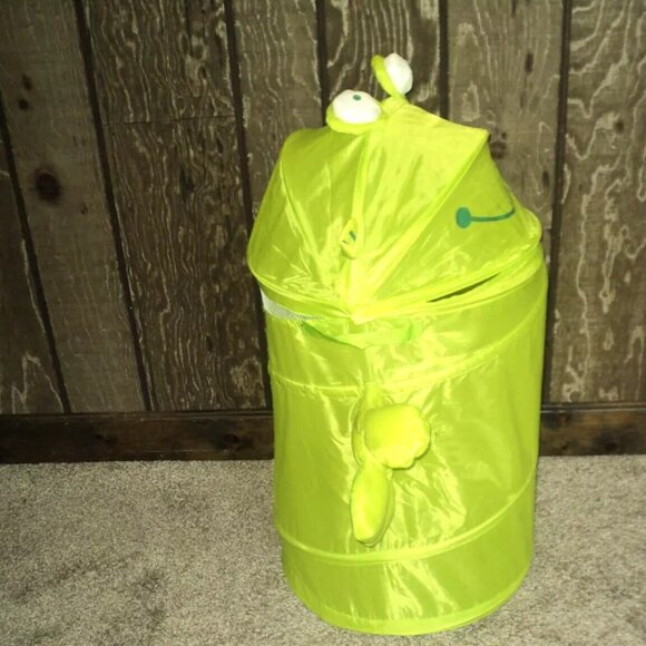 Frog Hamper Child's Green Pop-Up Storage Laundry Toys Clothing Foldable Animal - Picture 6 of 10